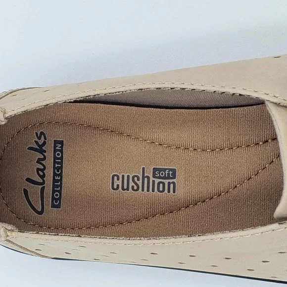 Clarks Medora Gemma Sand Tan Nubuck Leather Slip-On Perforated Shoes Size 9.5 M - Picture 5 of 9
